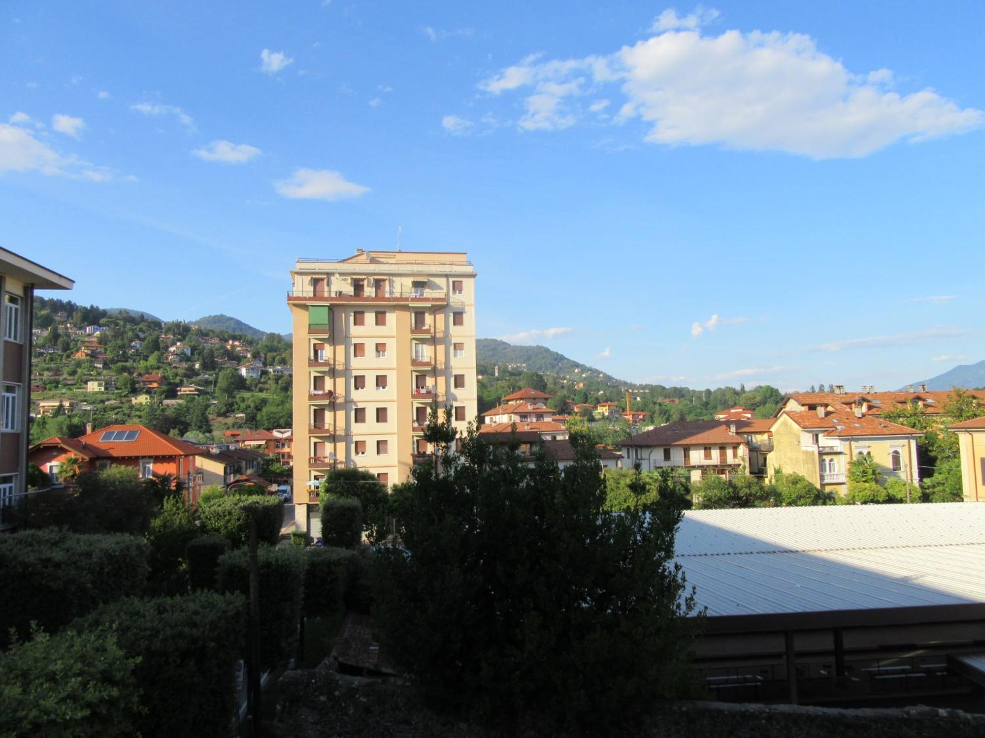 Casa Azalea Apartment แวร์บาเนีย ภายนอก รูปภาพ