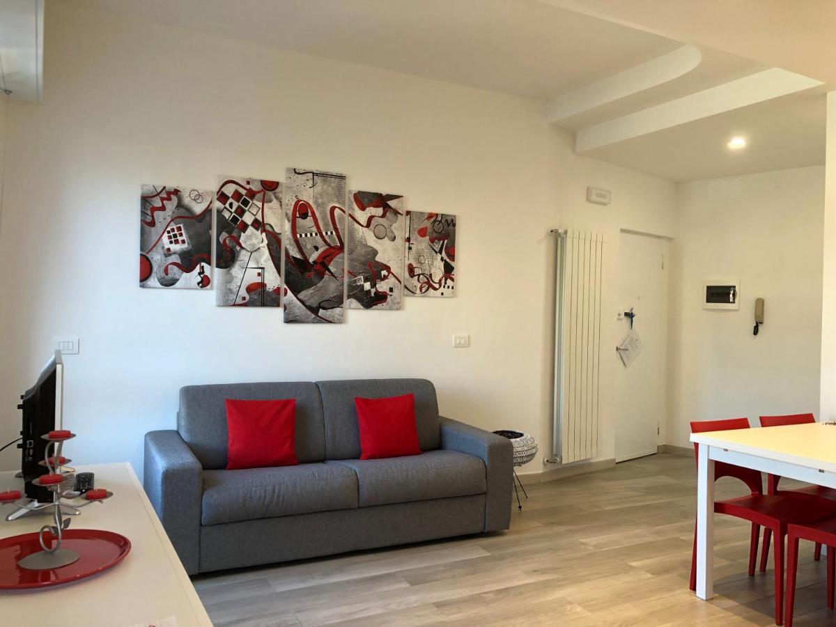 Casa Azalea Apartment แวร์บาเนีย ภายนอก รูปภาพ